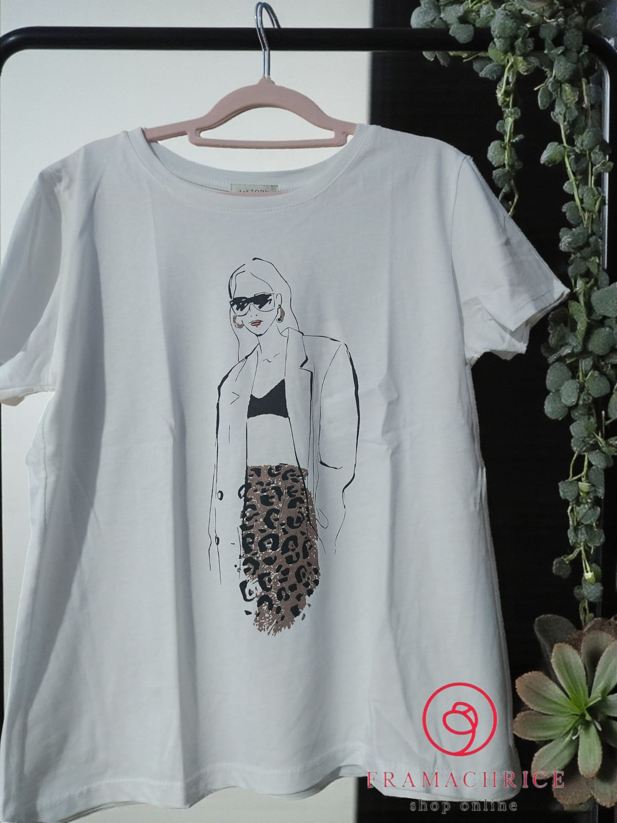T SHIRT ELENA